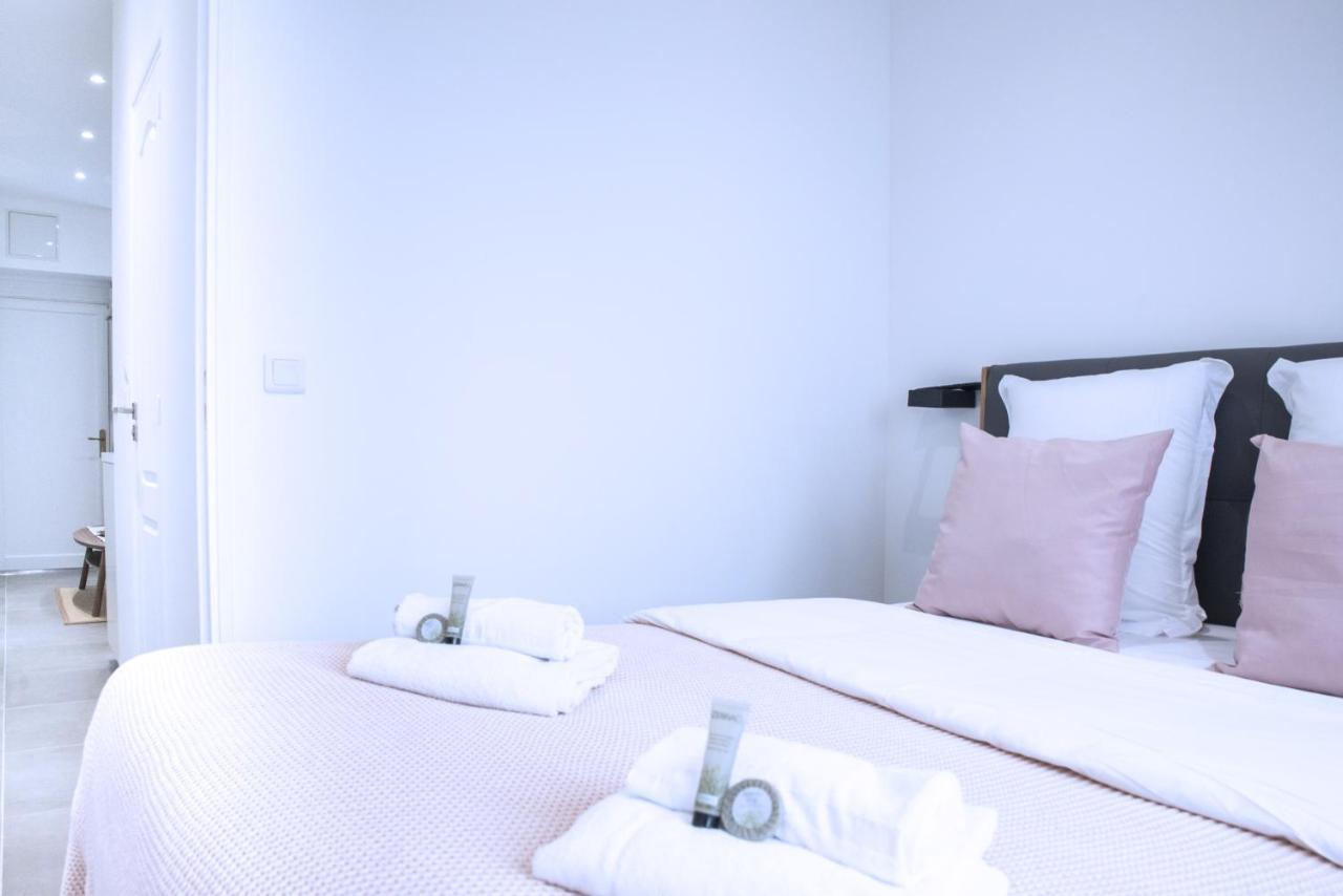 In - East Apartment